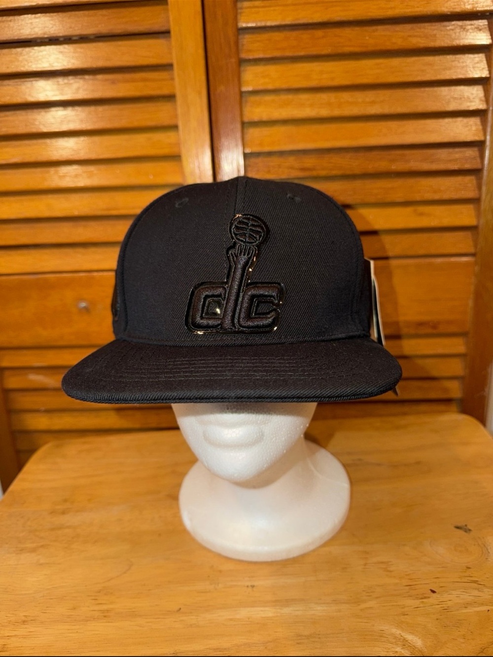 Washington Wizards NBA Prostandard Snapback Hat (NWTS)